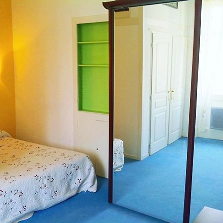 T2 A Pied De Plage Sur Ancien Hotel Chic, Samedi A Samedi Saint-Jean-de-Luz Exterior photo