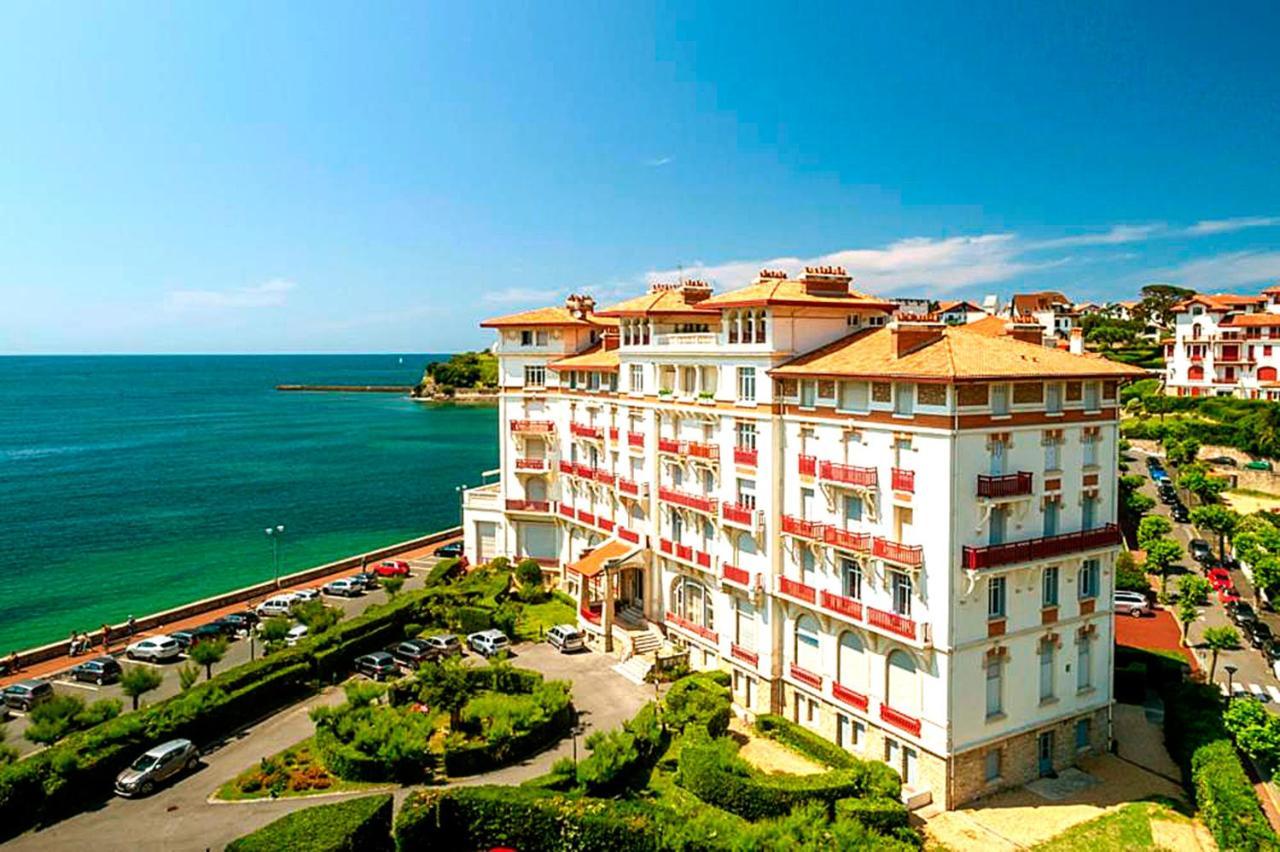 T2 A Pied De Plage Sur Ancien Hotel Chic, Samedi A Samedi Saint-Jean-de-Luz Exterior photo
